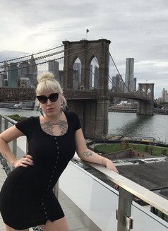 Goddess Isabella - dominatrix in Frankfurt Photo 5 of 20