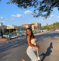 Luna - dominatrix in Nairobi