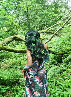 Goddess Mia Honey - puta in Sharjah Photo 8 of 10