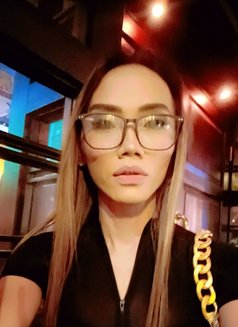 Goddess Miya - Transsexual escort in Hong Kong Photo 22 of 25