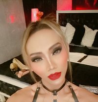 Goddess Miya - Transsexual escort in Hong Kong Photo 25 of 25