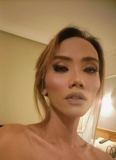 Goddess miya - Acompañantes transexual in Singapore Photo 11 of 11