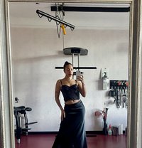 Goddess Nadirah - Dominadora in Bucharest