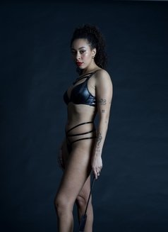 Goddess Nadirah Khalisa - BDSM - dominatrix in Berlin Photo 3 of 7