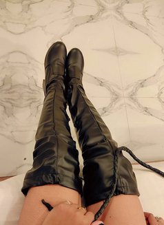 Goddess Riya - dominatrix in Kolkata Photo 5 of 14