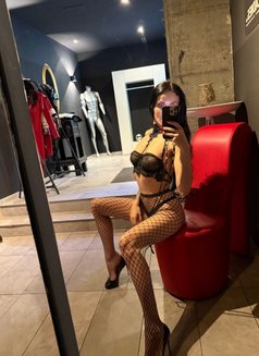 Goddess Rosalind - dominatrix in Malaga Photo 3 of 10