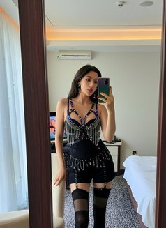 Goddess Saloni - dominatrix in Dubai Photo 8 of 10