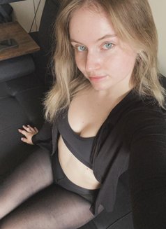 Goddess Soles - dominatrix in Athens Photo 6 of 7