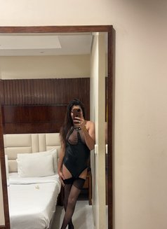 goddesspinaki - Transsexual escort in New Delhi Photo 16 of 17