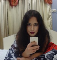 Goddess Scarlette - Transsexual dominatrix in Cebu City