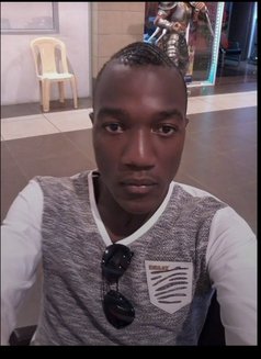 Goddie A - Acompañantes masculino in Nairobi Photo 3 of 3