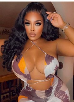 Gold 66 - escort in Dubai Photo 2 of 6