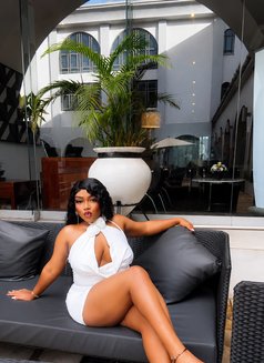 Gold Baby - masseuse in Ikeja Photo 1 of 3