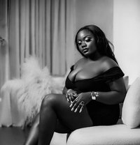 Gold Black - escort in Abidjan Photo 1 of 4