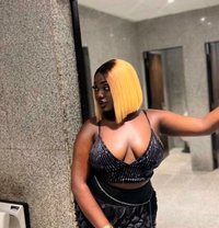 Gold - escort in Abidjan