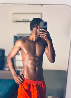 Gold Black Guy - Male escort in Riyadh Photo 1 of 7