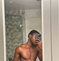 Gold Black Guy - Male escort in Riyadh