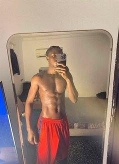 Gold Black Guy - Male escort in Riyadh Photo 12 of 12