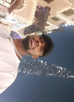 Gold Guy - Male escort in Dubai Photo 1 of 16