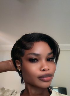 Gold Milani - escort in Lagos, Nigeria Photo 2 of 3