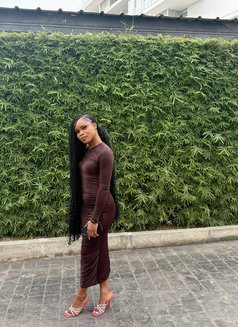 Gold - puta in Abuja Photo 1 of 6