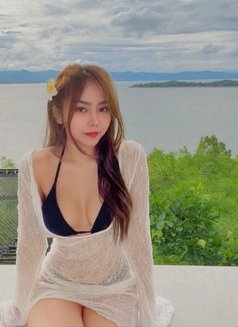 Gold - escort in Osaka Photo 4 of 8