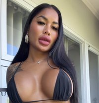 Golden Cherry - Acompañantes transexual in Bali