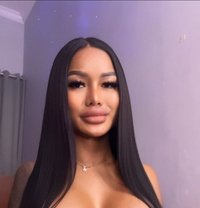Golden Cherry - Transsexual escort in Phuket