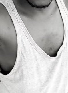 Golden Hands Ke - Male escort in Nairobi Photo 4 of 6