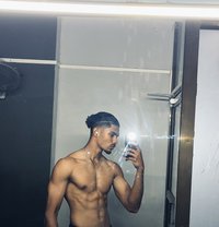 Goldie Mhatre - Male escort in Nairobi