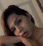 Goldy - Transsexual escort in Riyadh Photo 1 of 5