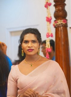 Goldy - Acompañantes transexual in Hyderabad Photo 7 of 8