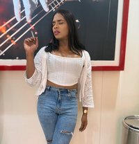 Goldy - Transsexual escort in Hyderabad