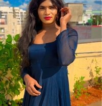 Goldy - Transsexual escort in Hyderabad