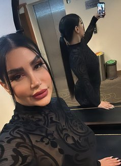 Golnaz - escort in Dubai Photo 10 of 10