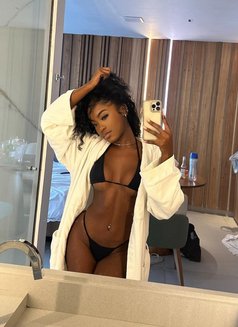 Gomz - escort in Entebbe Photo 1 of 5