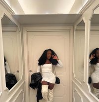 Gomz - escort in Entebbe