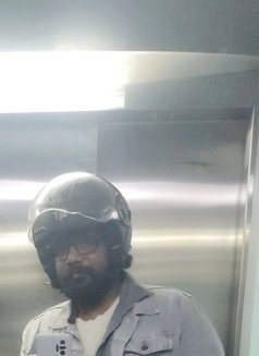 Gone - Male escort in Mumbai Photo 2 of 2