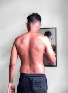 Good Boy - Acompañante masculino in Colombo Photo 7 of 10