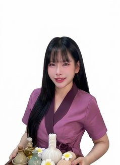 Good Hand Massage in Bkk - puta in Bangkok Photo 2 of 4