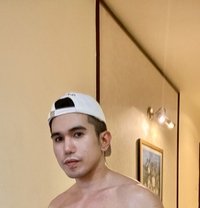 Good hard fuck b2b m2m available now - Male escort in Kuala Lumpur