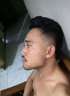 Good Massage Aldi - Acompañantes masculino in Bali Photo 6 of 7