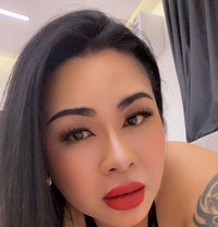 Good Massage and Big D - Transsexual escort in Riyadh