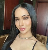 Good massage and hard dick tight ass - Transsexual escort in Al Juffair