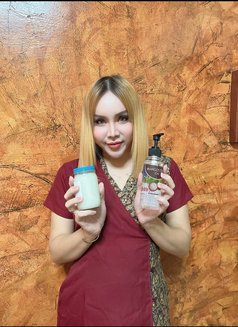 Good Massage Service With Full Options - Transsexual escort in Bangkok Photo 1 of 11