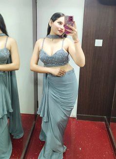 Good Quality Decent & Educated Satisfacti - puta in Candolim, Goa Photo 1 of 1