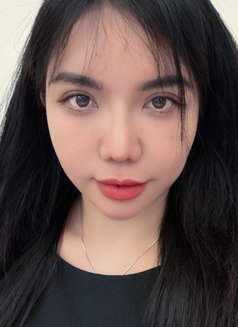 Filipino Helen Good Service in Dubai - puta in Dubai Photo 1 of 1