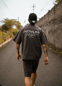 Good Vibes on Ly - Male escort in Bali Photo 5 of 5