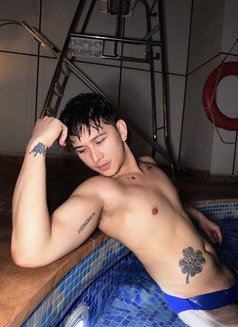 GOOODCATCHHHH - Acompañantes masculino in Dubai Photo 6 of 27