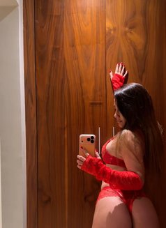 Gorgeous Diana first time - escort in Dubai Photo 6 of 8